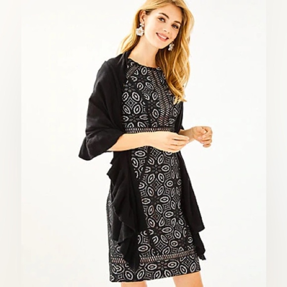Lilly Pulitzer Marcelle sparkly Black Ruffle Edged Wrap like new